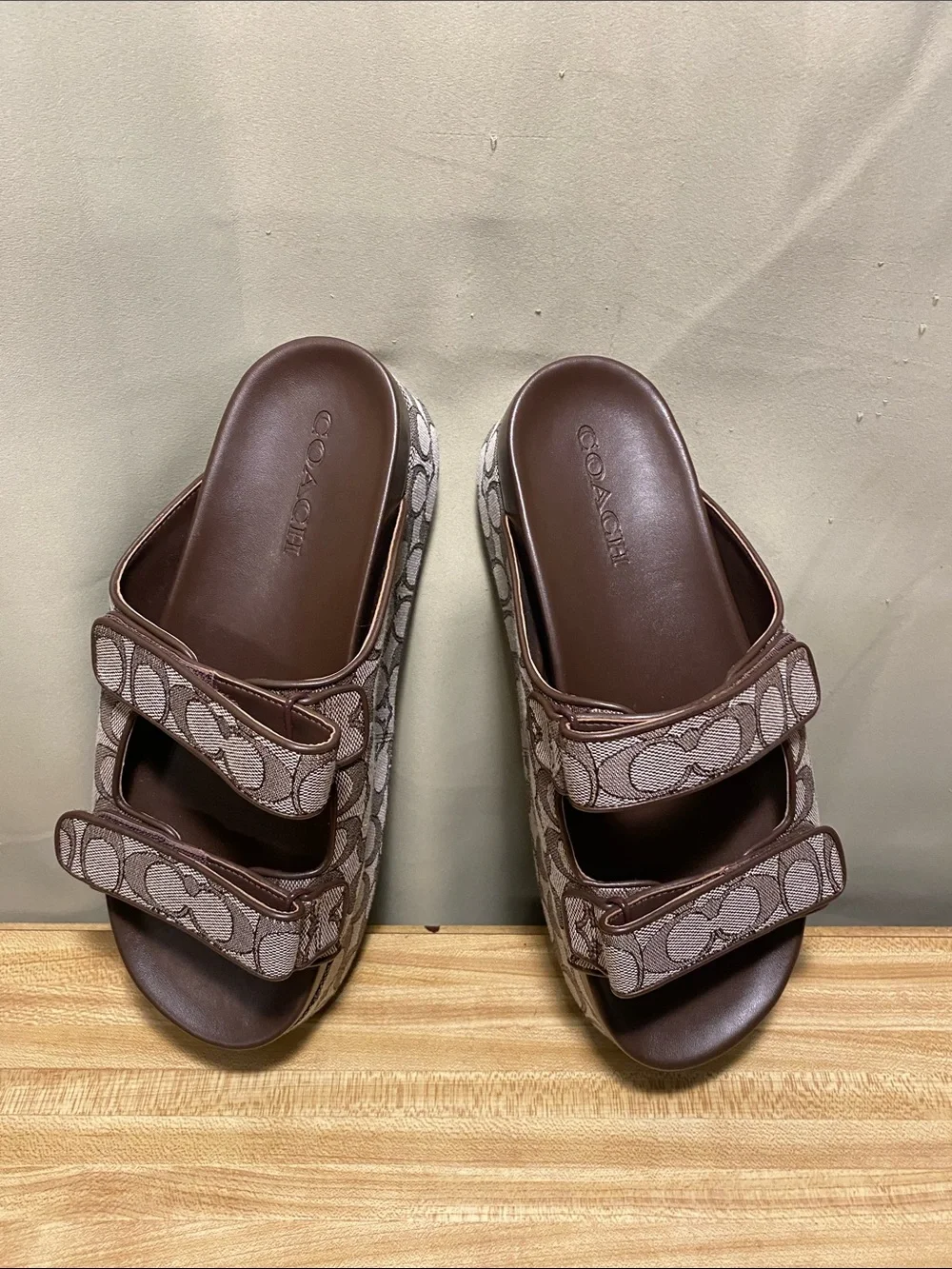Coach Two Band Platform Slide In Signature Jacquard Oak Maple Women’s size 10B